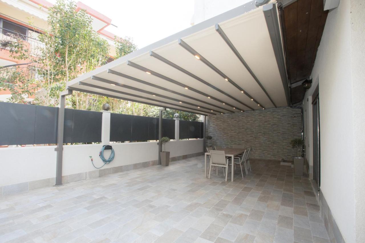 Villa Dolphin Peraía Exterior foto